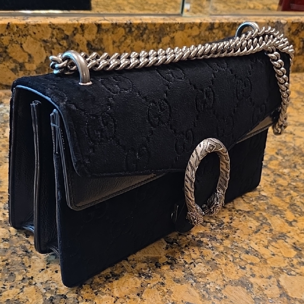 Absolutely Beautiful & Very Elegant  Gucci Dionysus GG Velvet Shoulder Bag. - Picture 6 of 16
